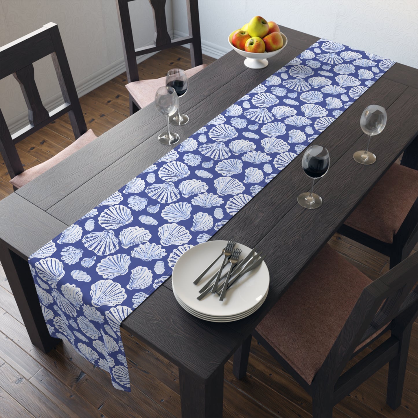 Coastal Seashell Navy Blue Table Runner — Cotton-Blend Beach Dining Decor