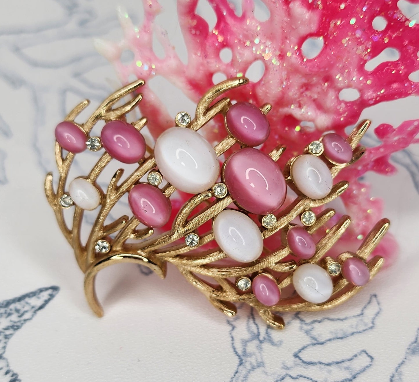 Rare Vintage Trifari "Under the Sea" Pink Coral Ocean Themed Brooch pin