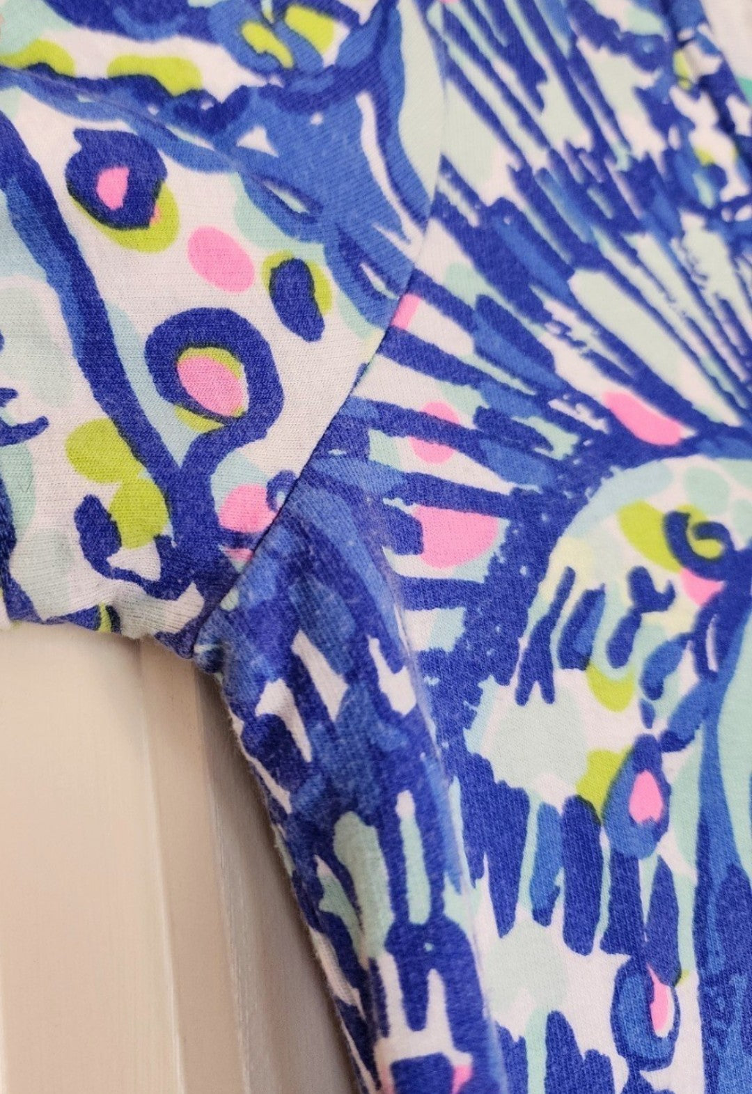 Lilly Pulitzer UPF 50+ Tammy T-shirt dress in the Brilliant Blue Ceviche. Size XS