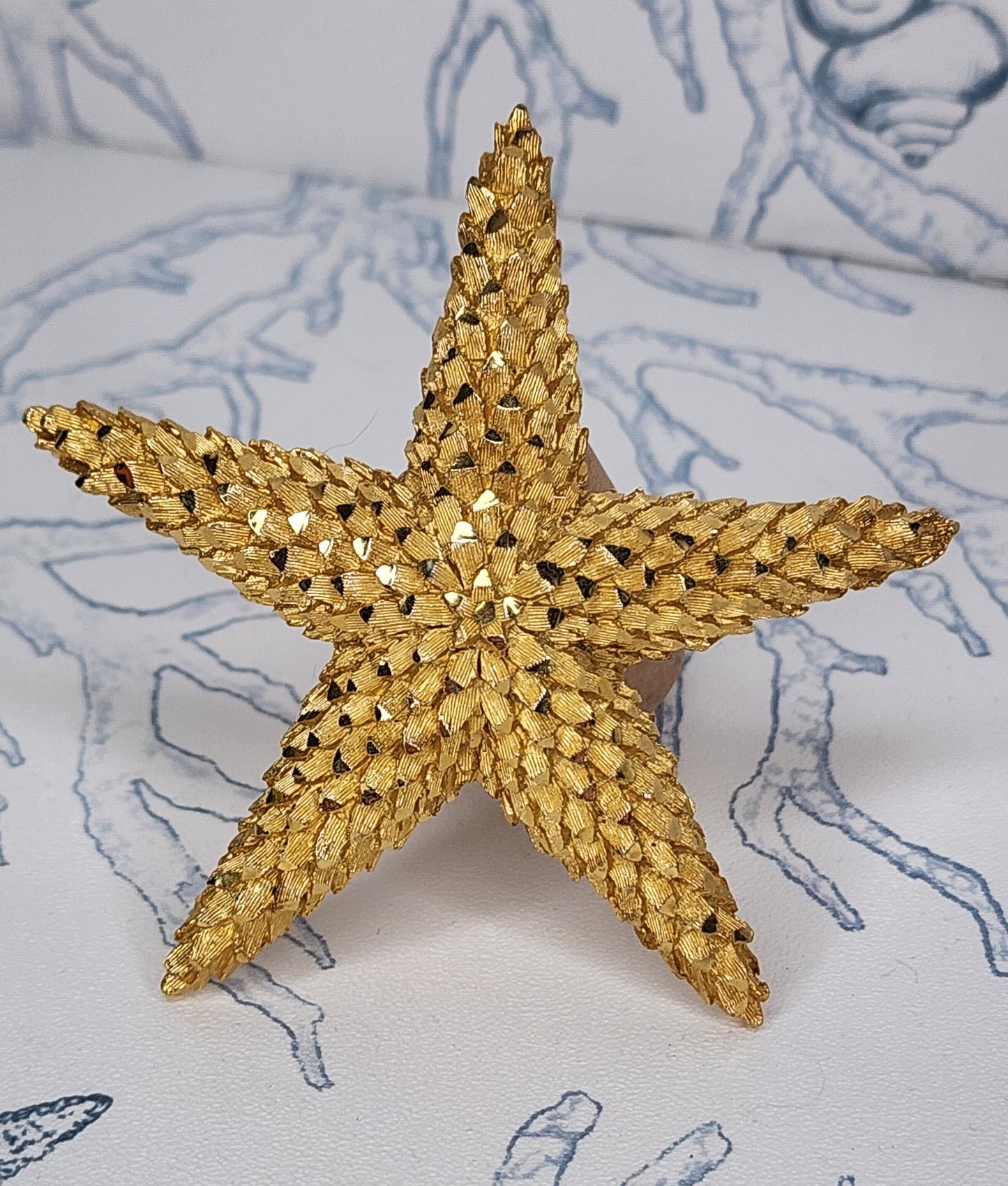 Vintage Extra Large Gold Brushed Metal Starfish Brooch Pin